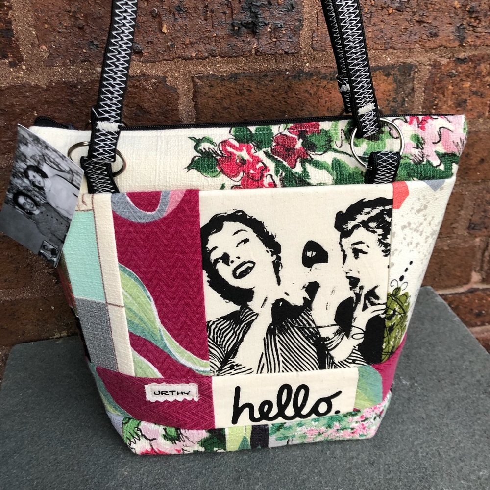 URTHY Fiber Art Hello Tote